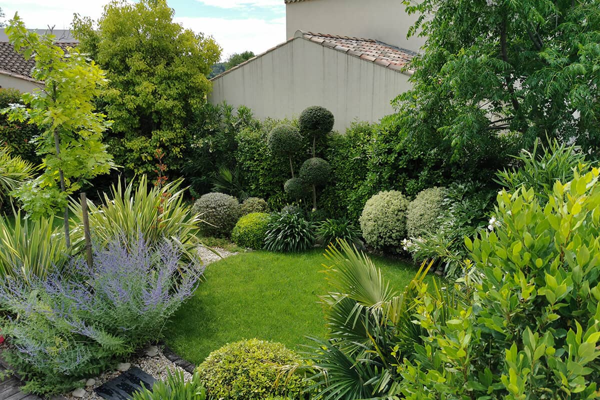 Paysagiste Aménagement Jardin Jeux de Formes Avignon Châteaurenard Saint Remy Provence